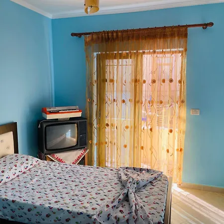 Center Apartment *